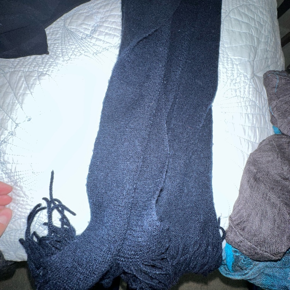 Navy gap scarf